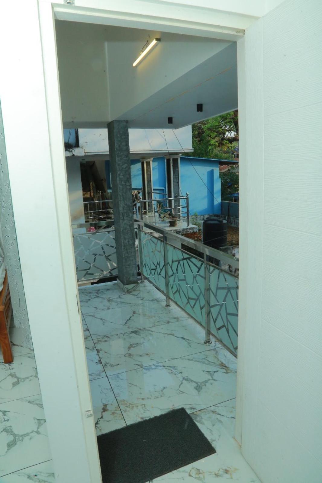 Azure Home Stay Kochi Esterno foto